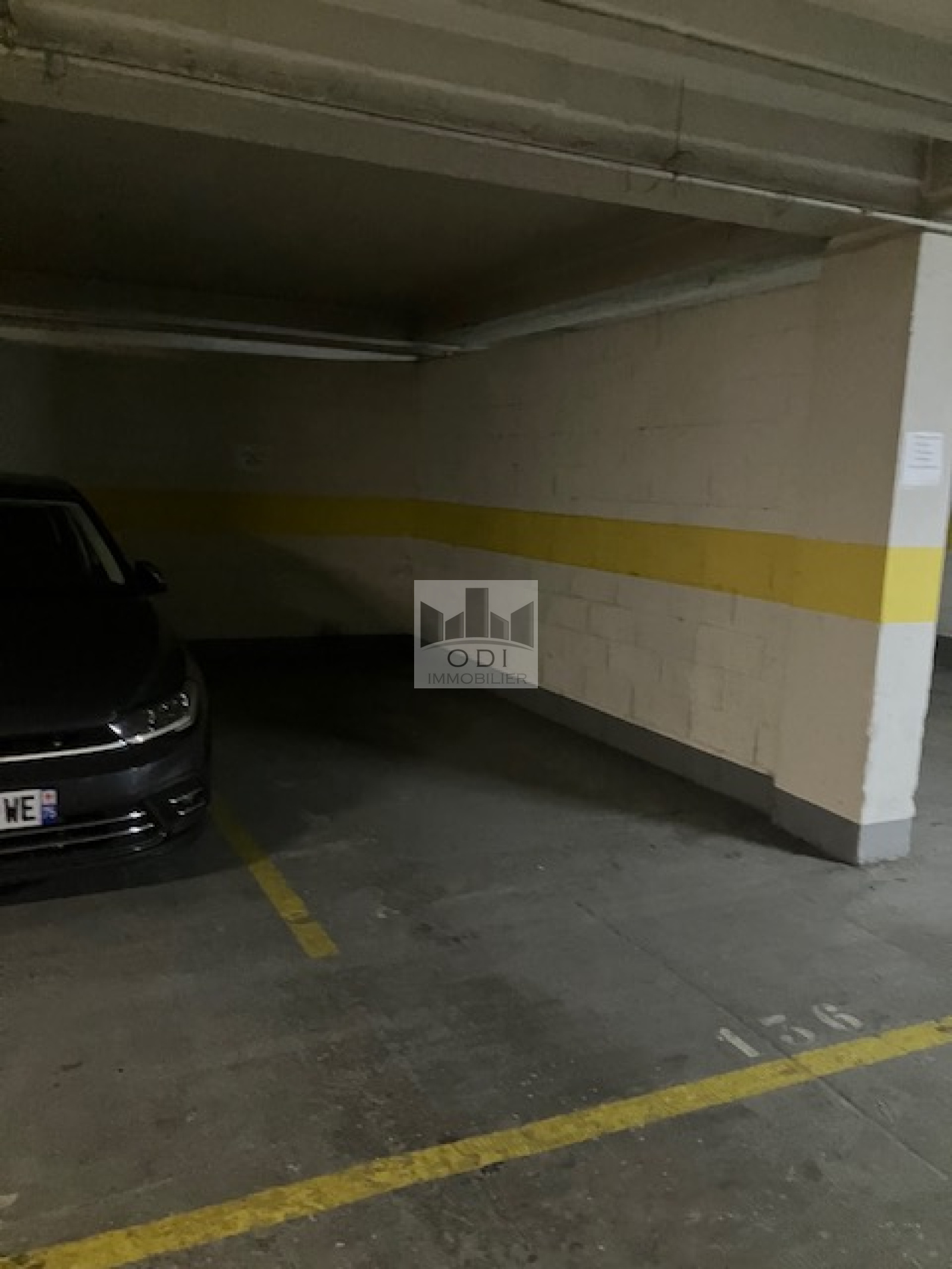 Image_, Parking, Paris, ref :L10002749