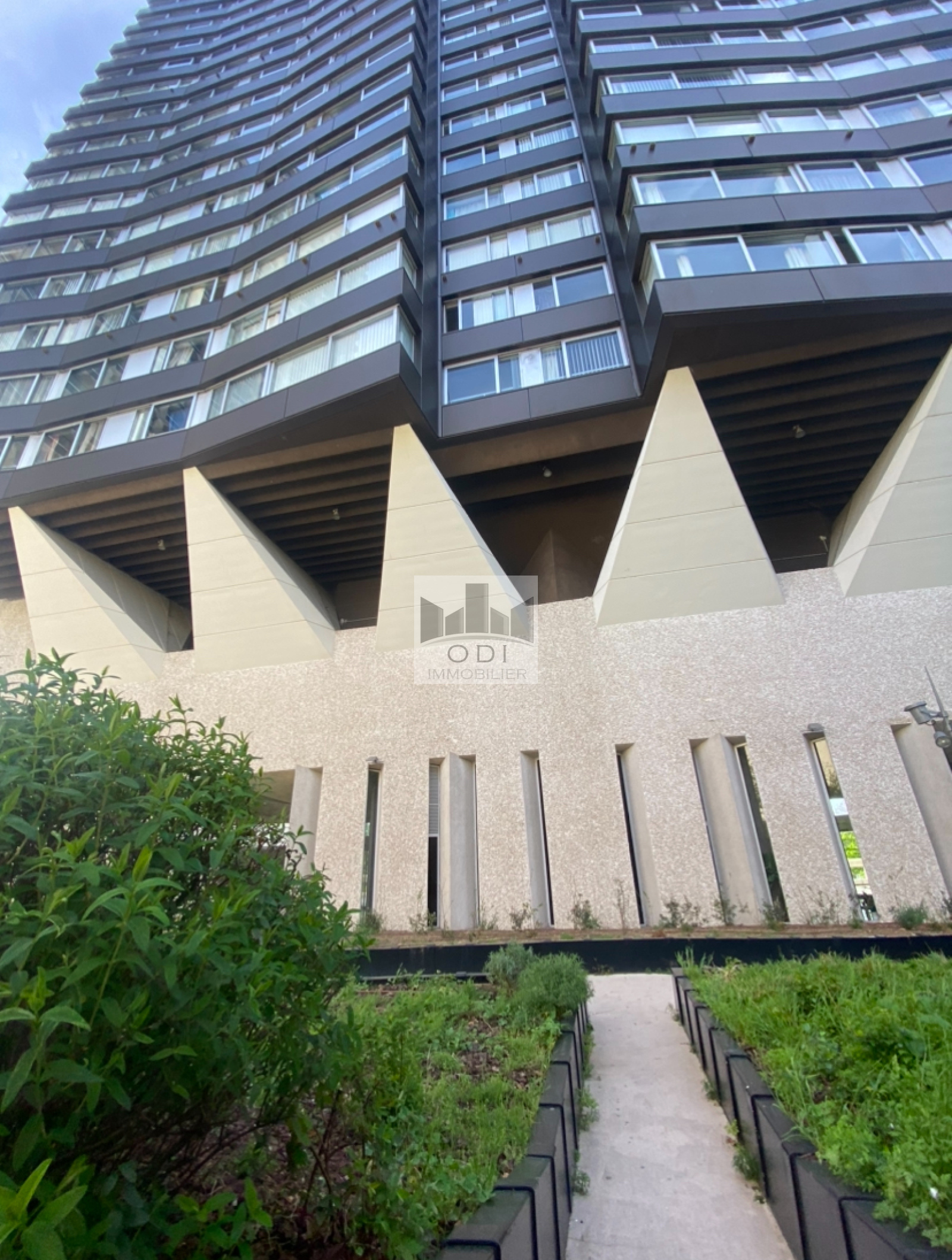 Image_, Parking, Paris, ref :L210002317